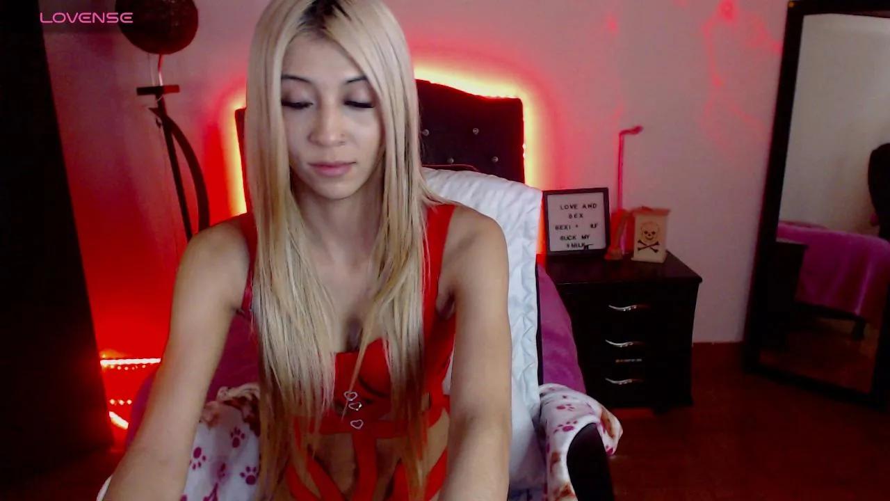 Offline Lia_baby on Cam4