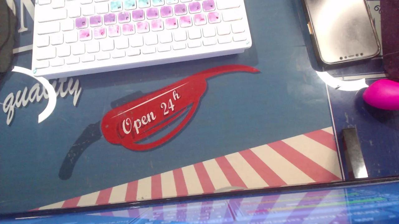 Offline Lia_baby on Cam4