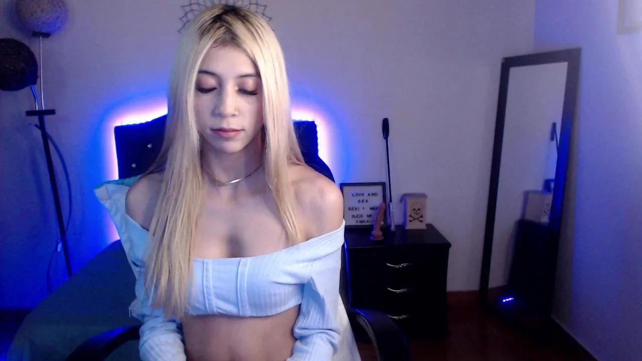 Offline Lia_baby on Cam4