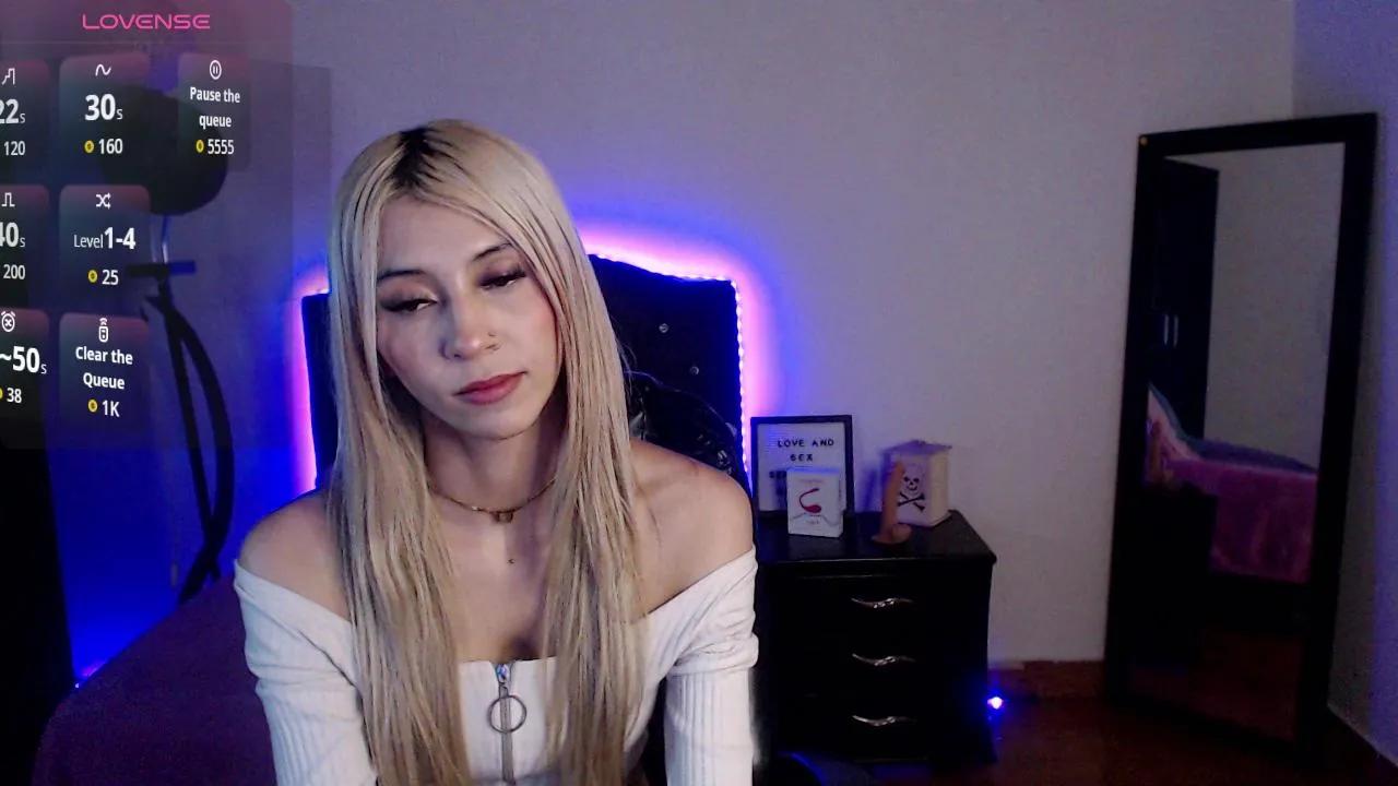 Offline Lia_baby on Cam4