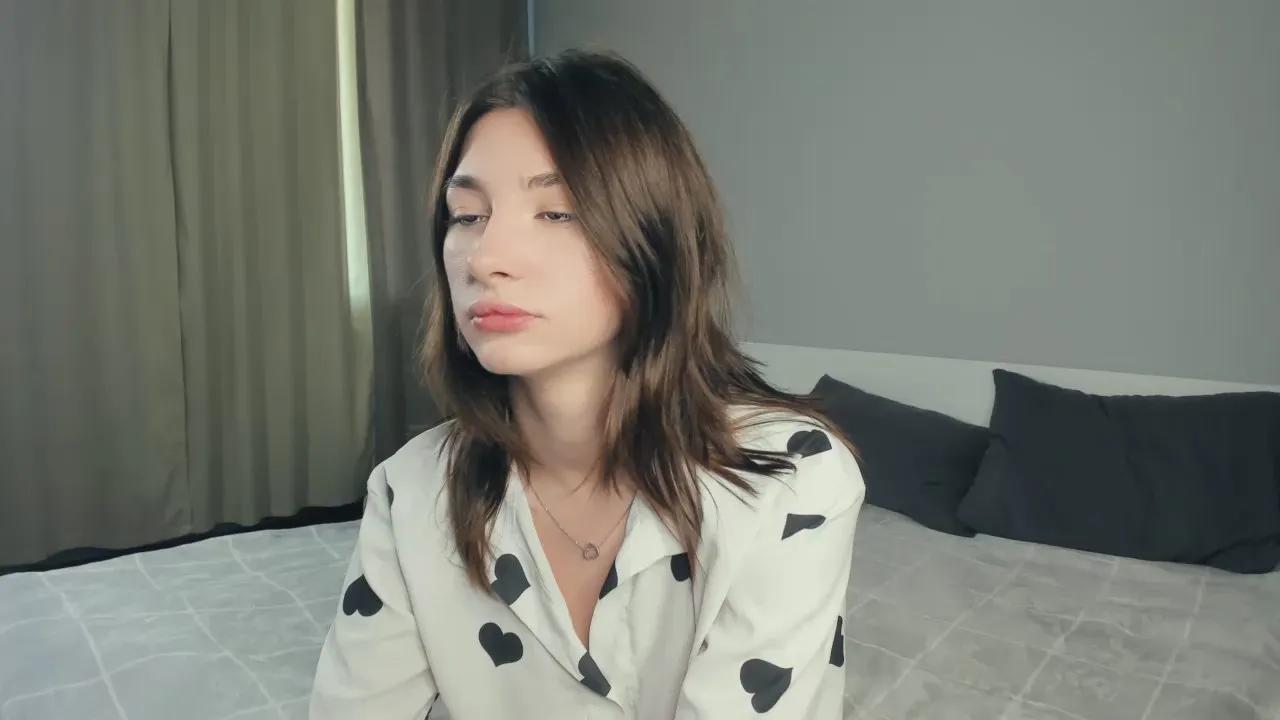 LiniStar on Cam4 