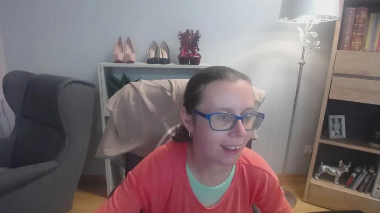 Lizzy_Femme on Cam4 