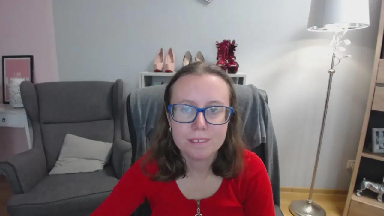 Lizzy_Femme on Cam4 