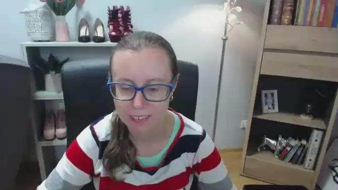 Lizzy_Femme on Cam4 