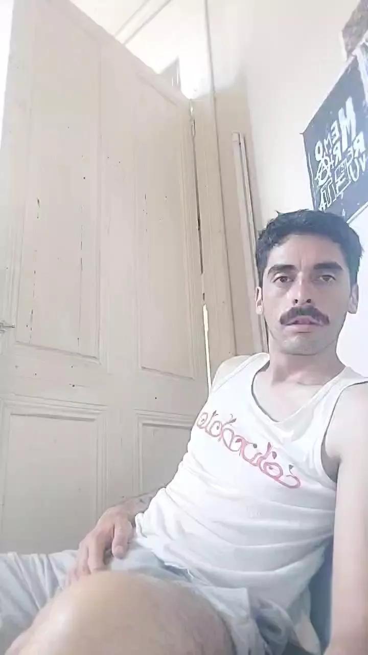 Offline lokielac on Cam4