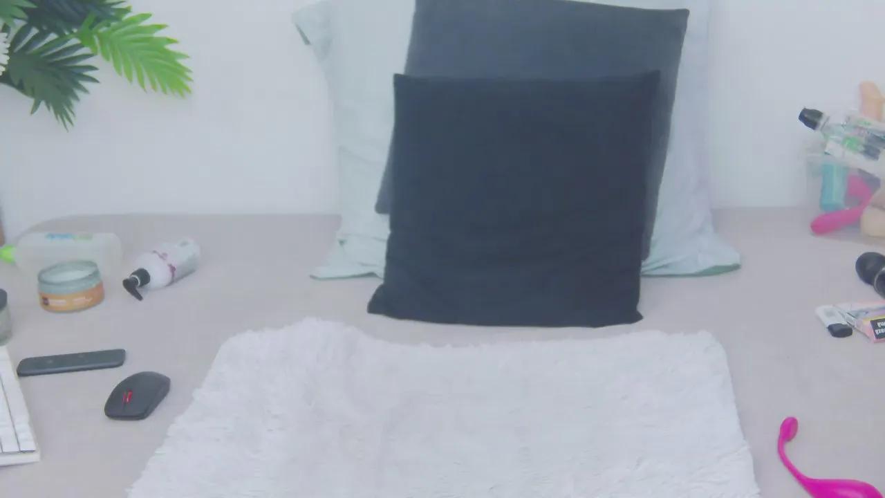 Offline lorena422_xxx on Cam4