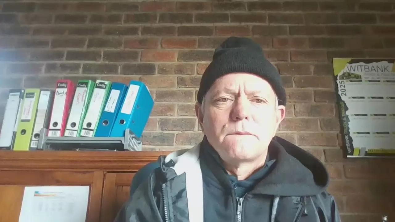 Offline loverman707 on Cam4