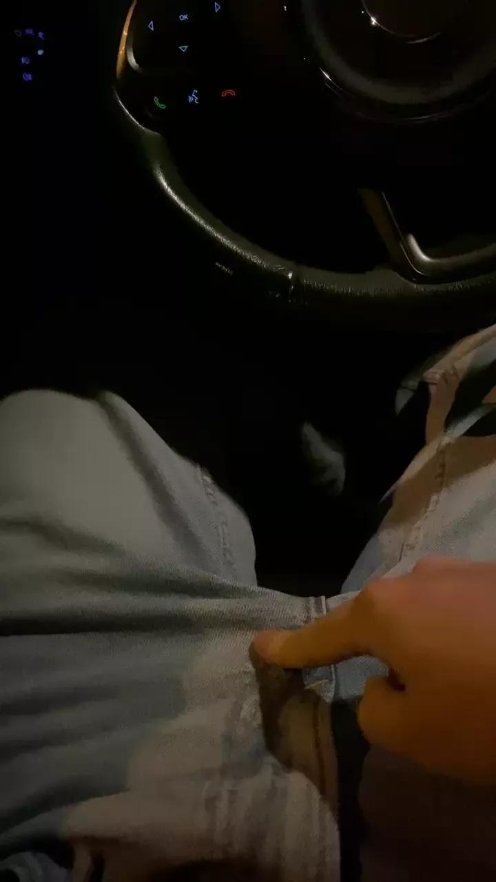 Offline lucapublic on Cam4