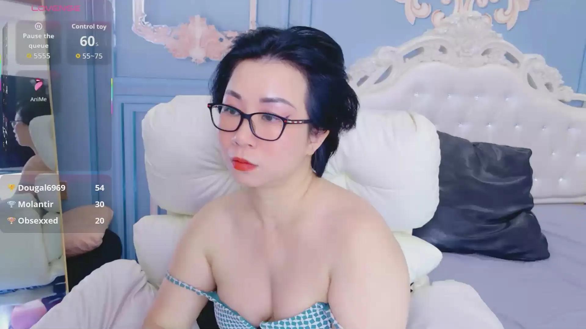 Offline LucianaME on Cam4