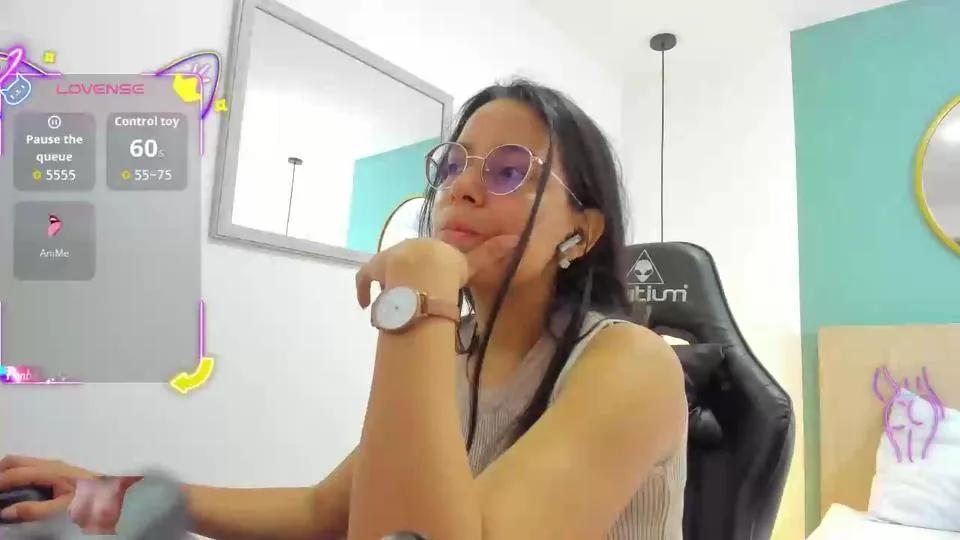 lucy_blue28_ on Cam4