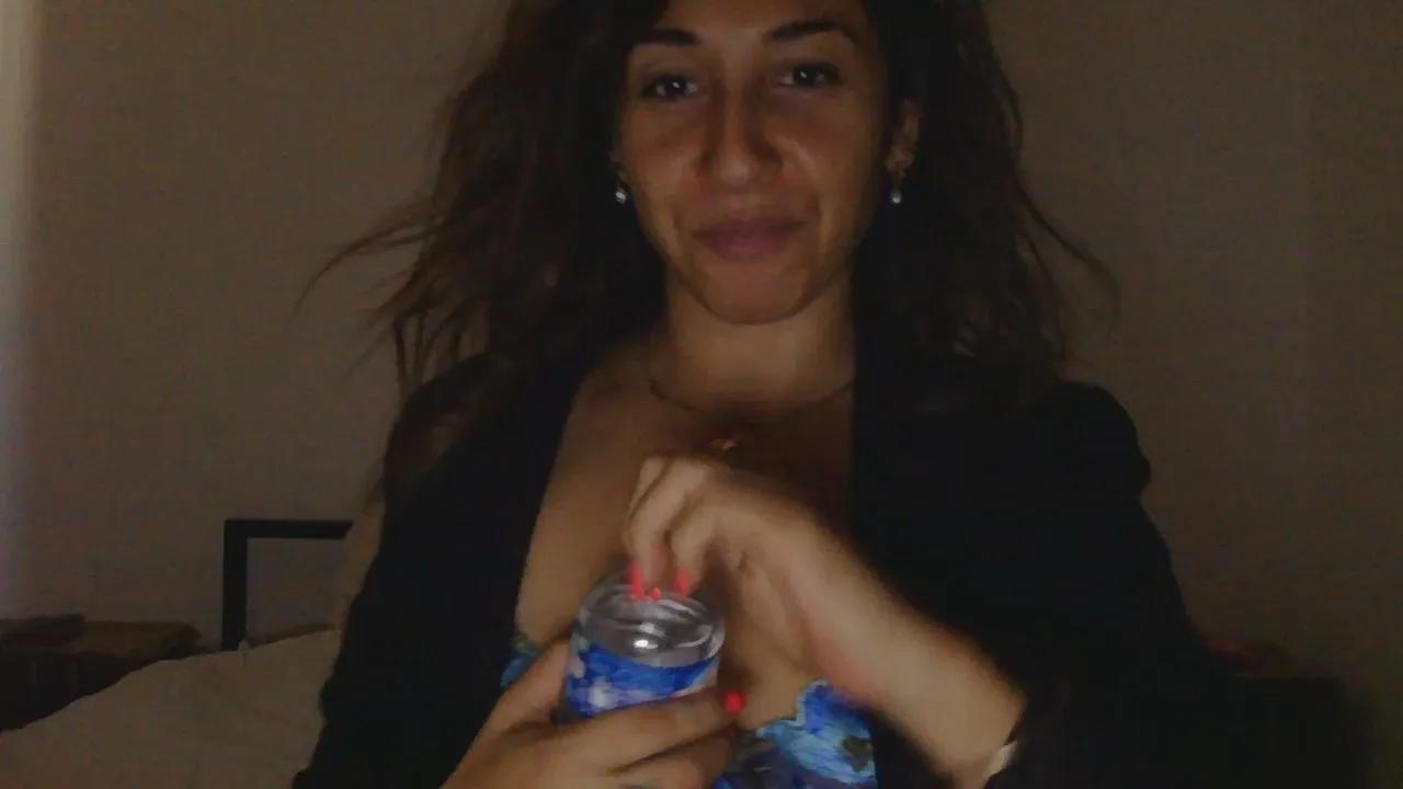 Lyly_laurensaa on Cam4 