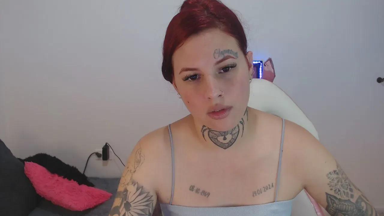 Offline Maddy_Vicius19 on Cam4