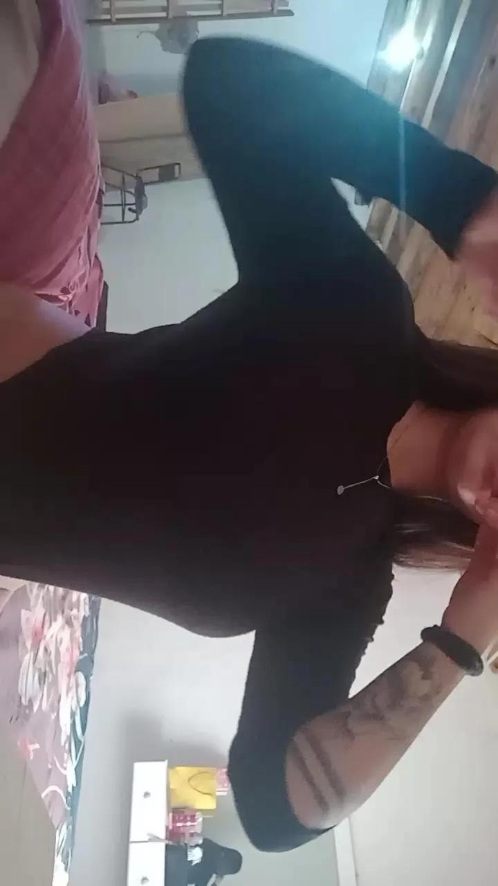 Offline martinitasexy on Cam4