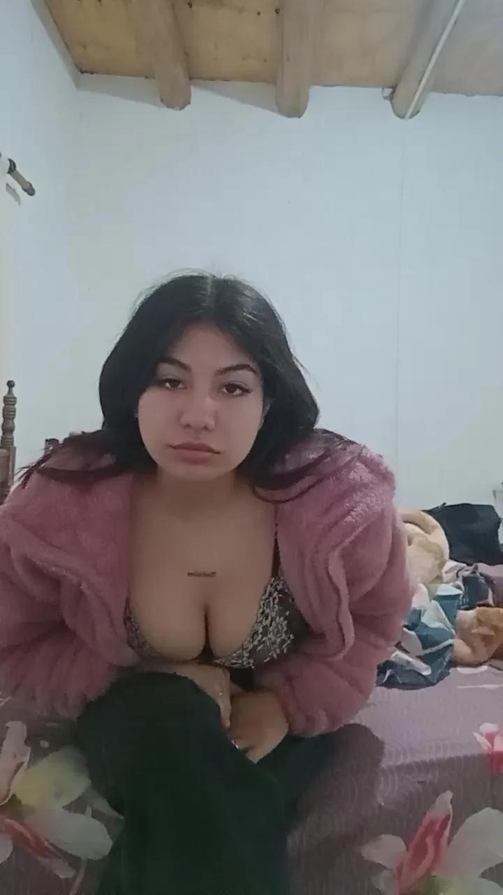 Offline martinitasexy on Cam4