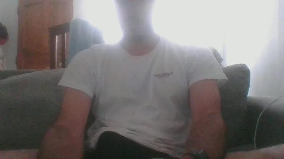 Offline mateo025 on Cam4