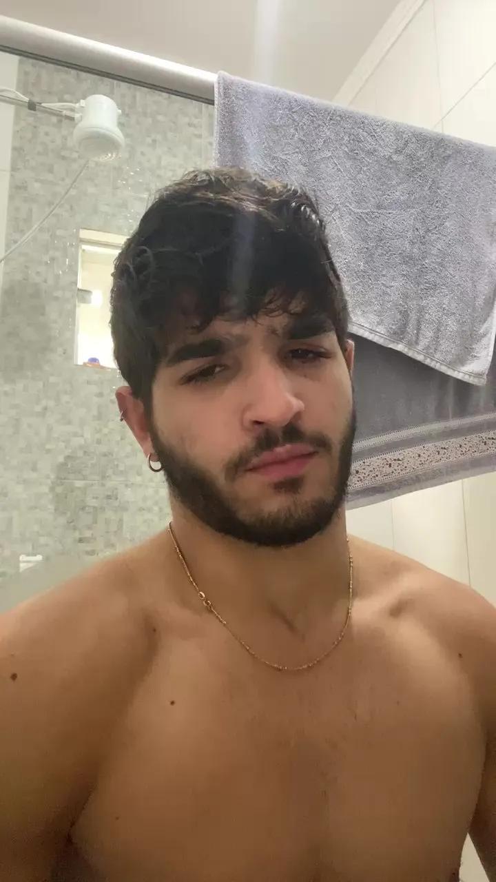 Offline Mauriciobueno20 on Cam4