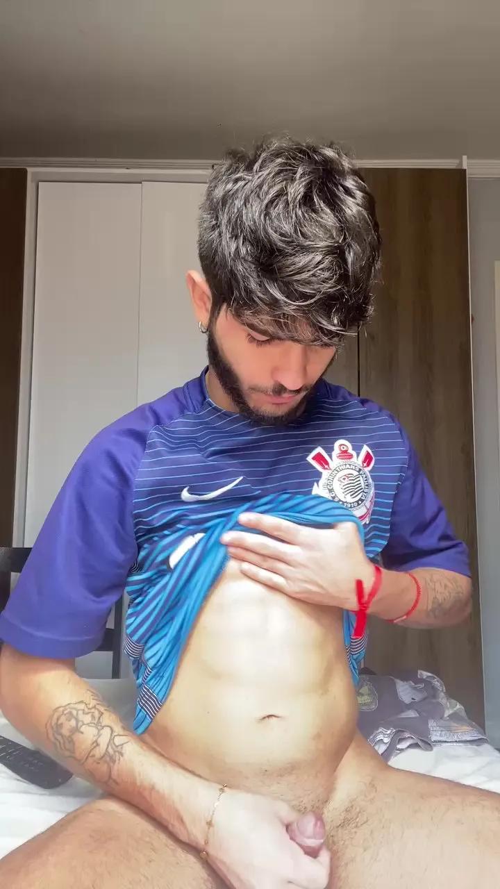 Offline Mauriciobueno20 on Cam4