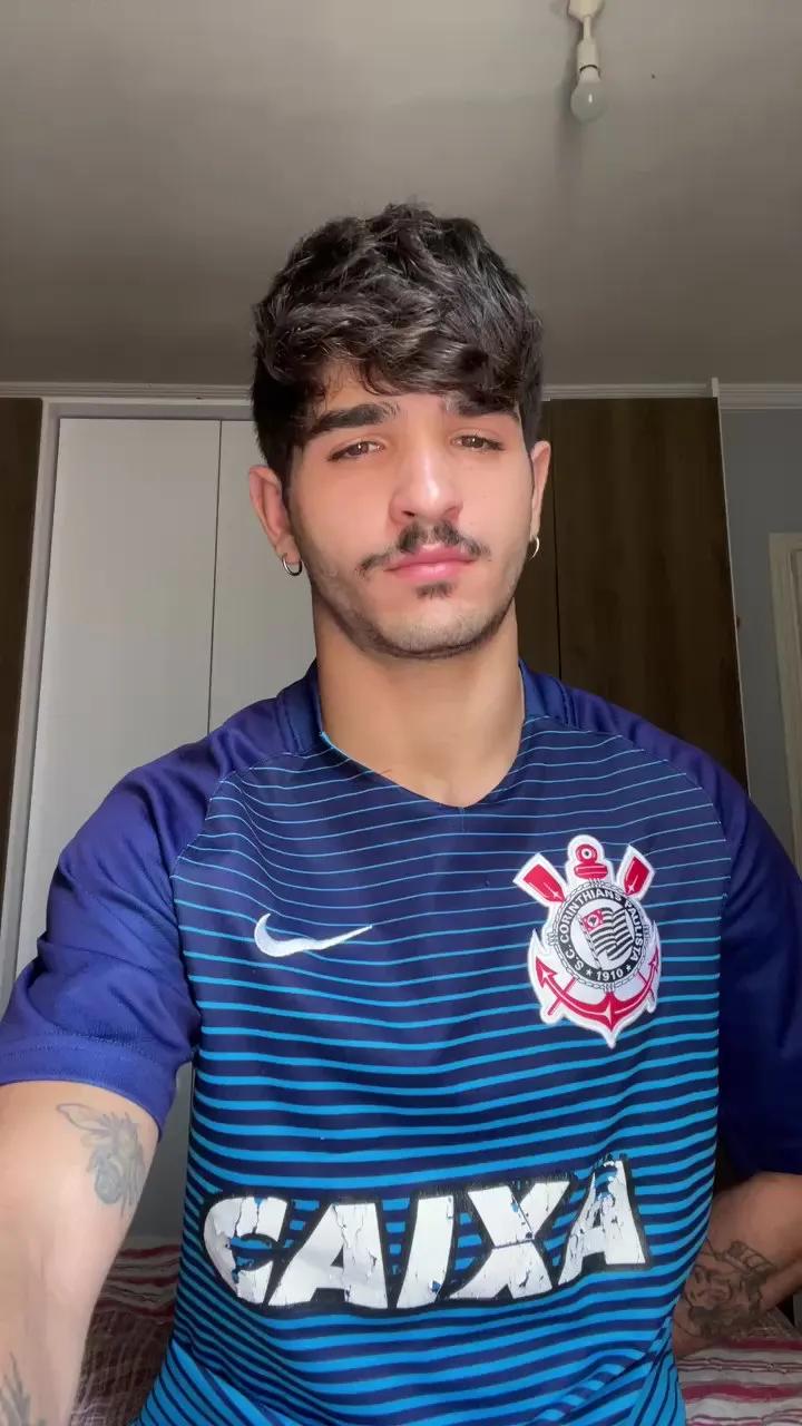 Offline Mauriciobueno20 on Cam4