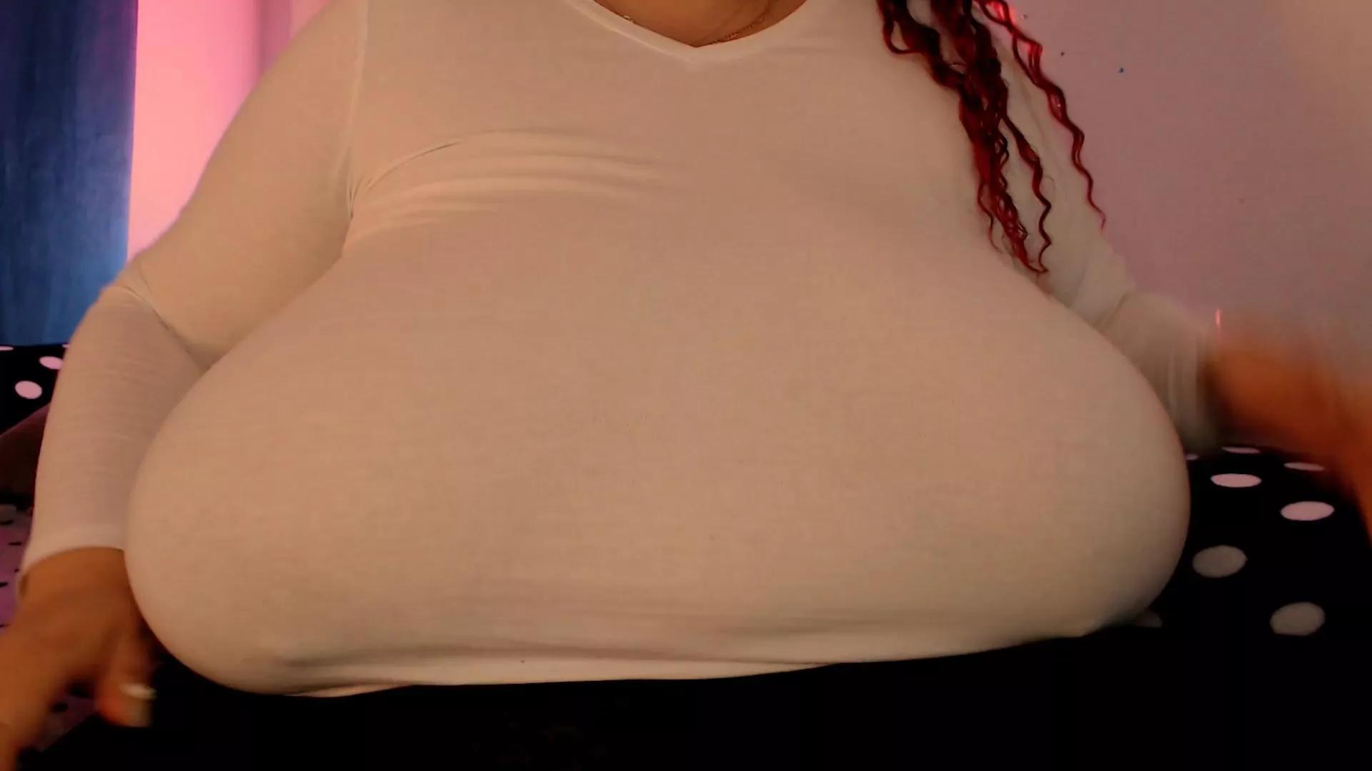 mayabigtits on Cam4 