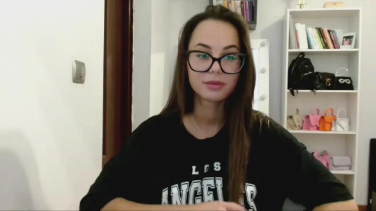 MayaDesire on Cam4 