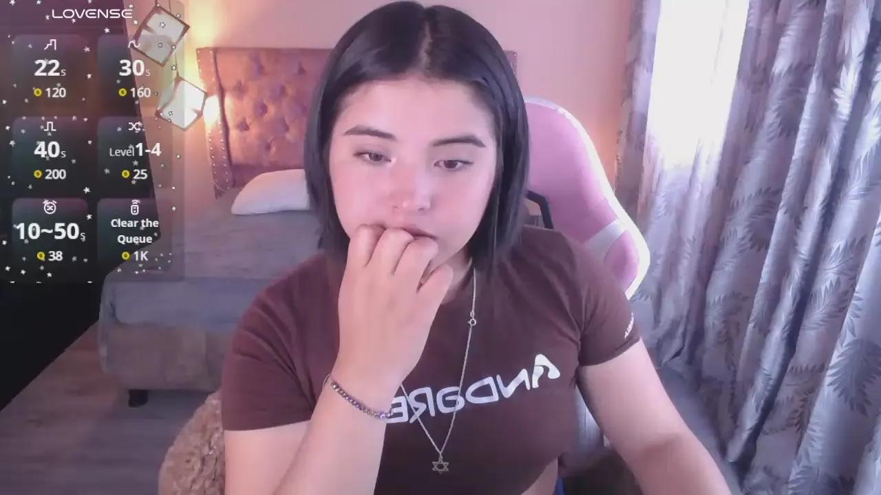 Offline michell_petty01 on Cam4