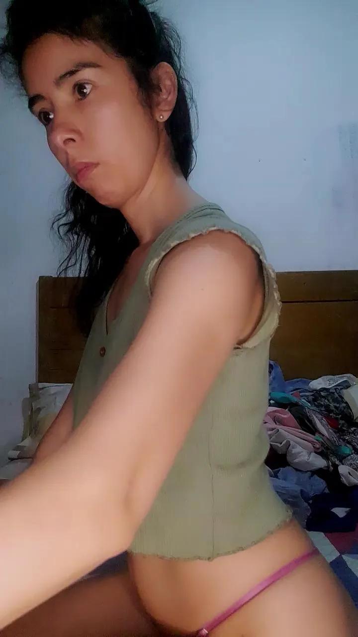 Offline minina88hott on Cam4