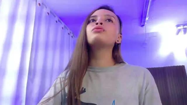 Offline Miss_foxxy_ on Cam4