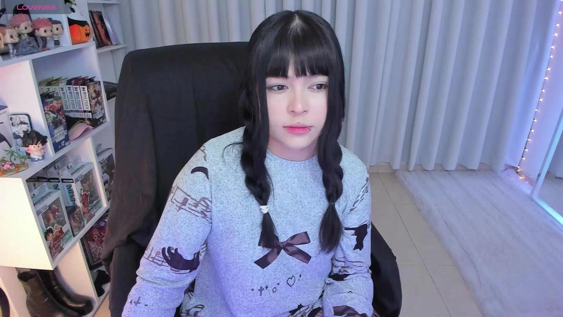 Freechat misshoneyxxx on Cam4