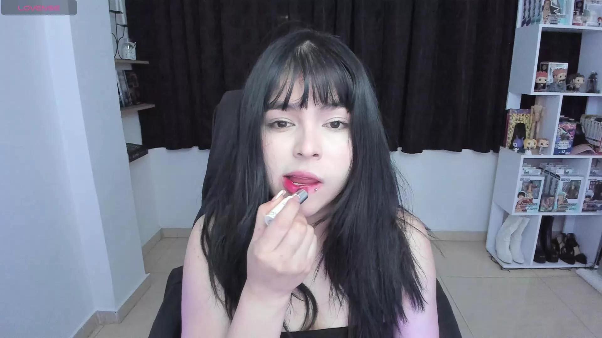 Freechat misshoneyxxx on Cam4