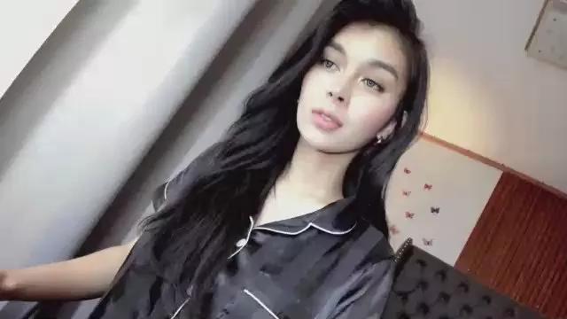 Offline mjprettyxx on Cam4