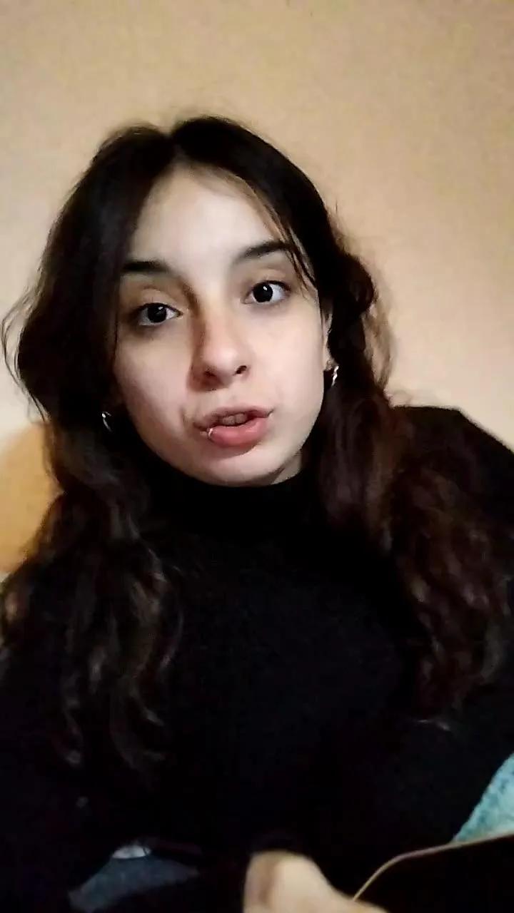 Offline Mmaai on Cam4