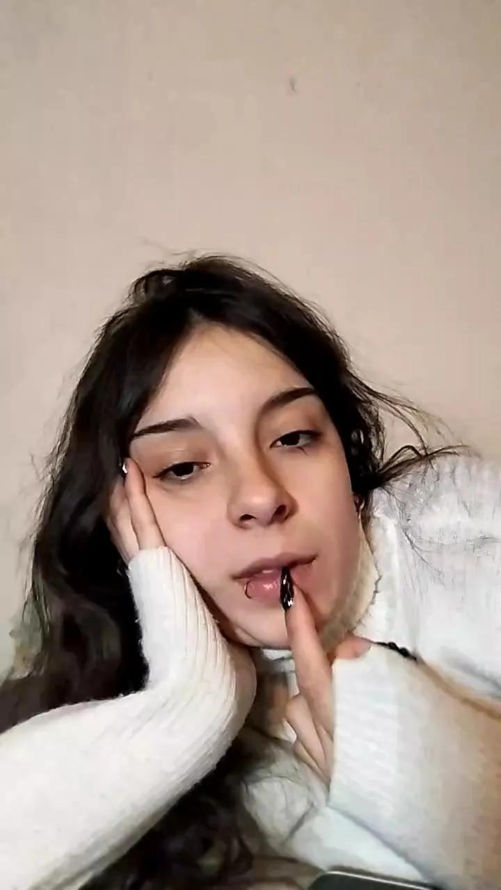 Offline Mmaai on Cam4