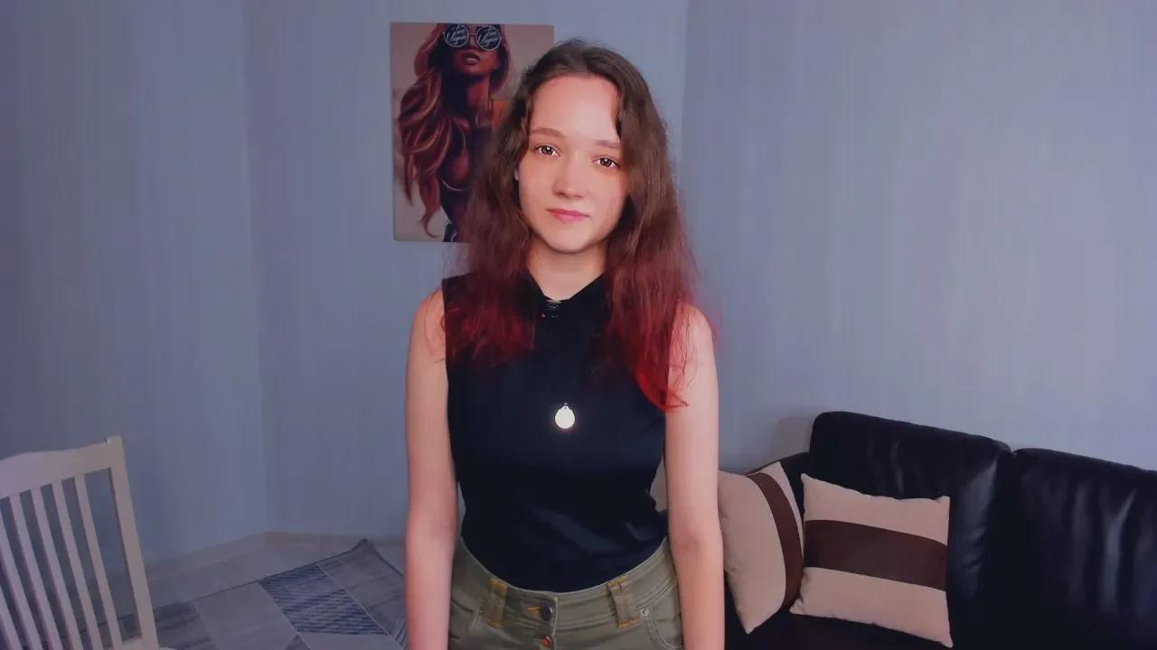 Offline MonserrateMax on Cam4