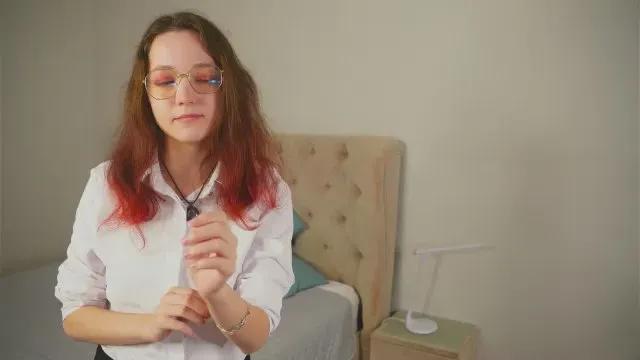 Offline MonserrateMax on Cam4