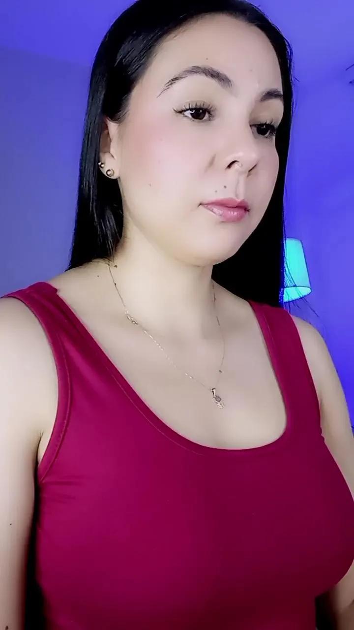 Offline MonyCat_ on Cam4