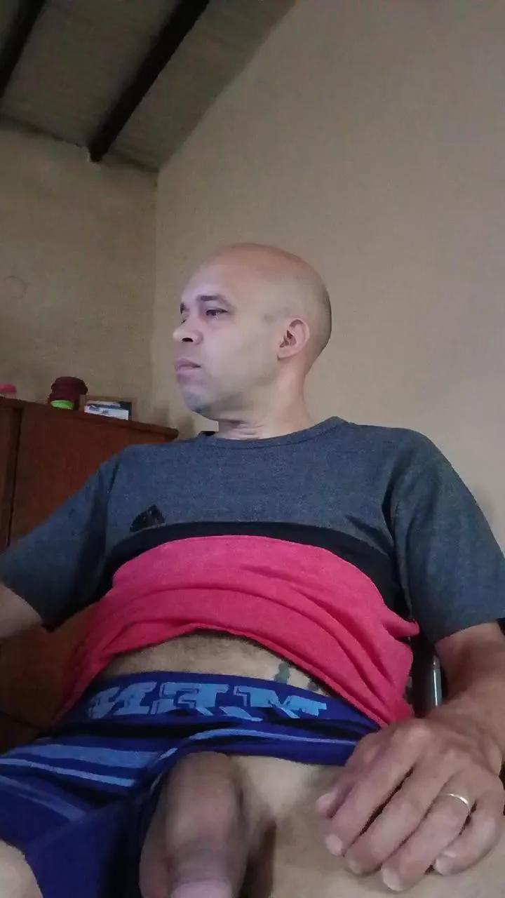 Offline morocho237 on Cam4