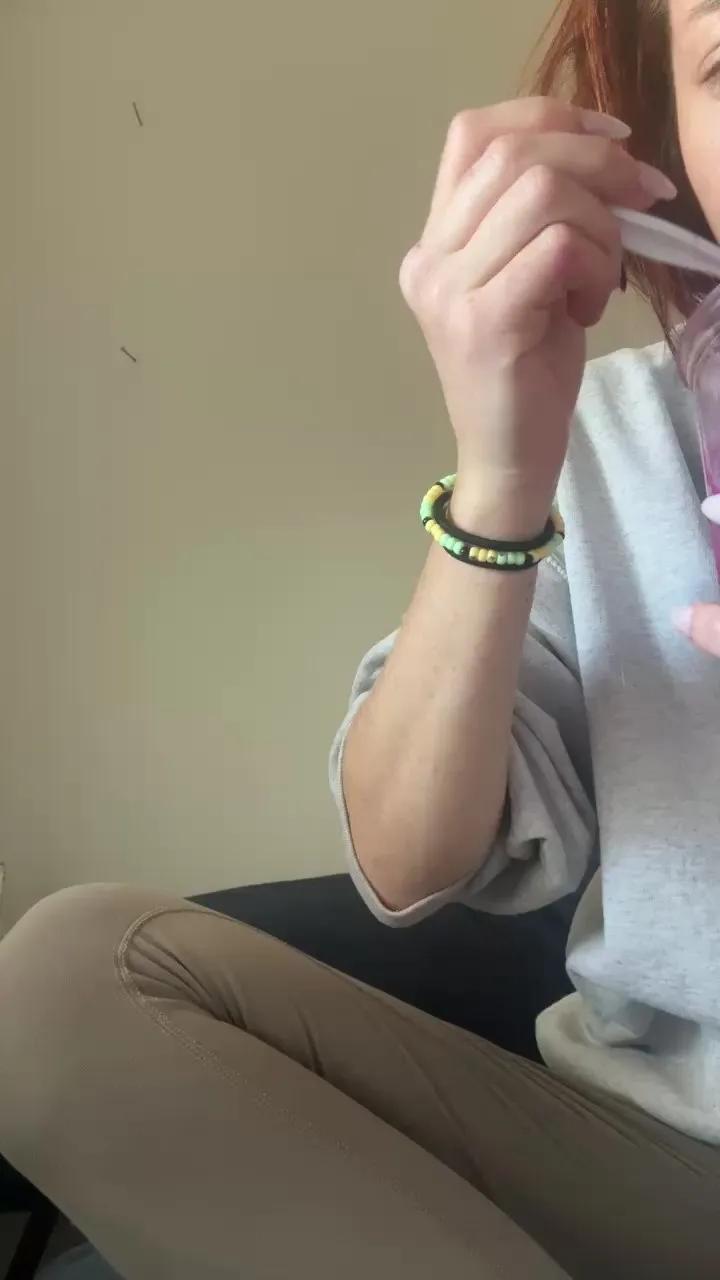 Msfreckles32 on Cam4