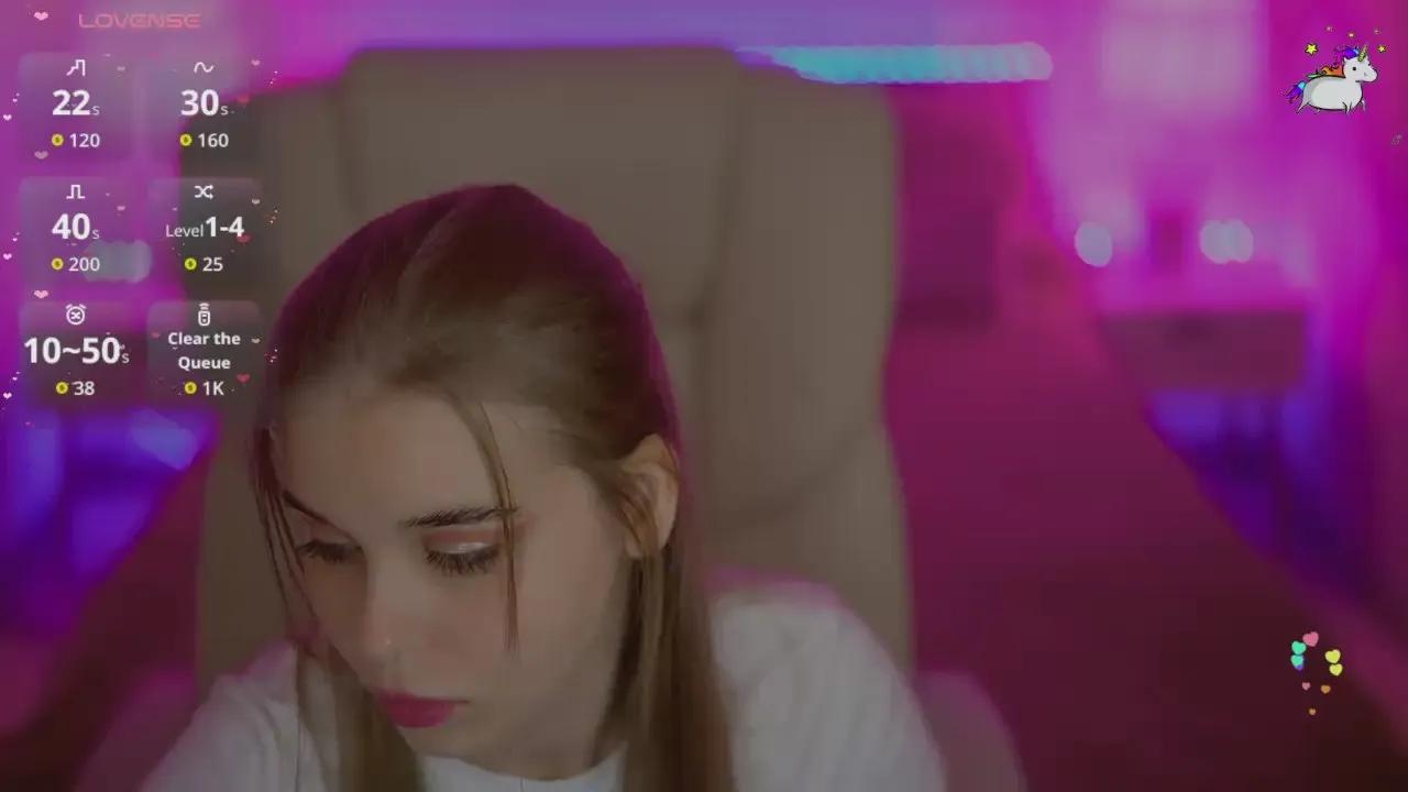 Offline MyLolaSky on Cam4