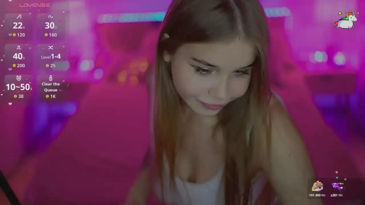 Offline MyLolaSky on Cam4