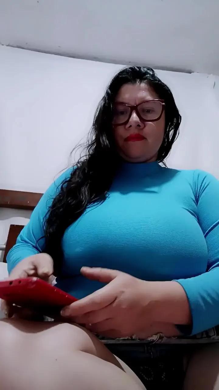 Offline nathalysweet1 on Cam4