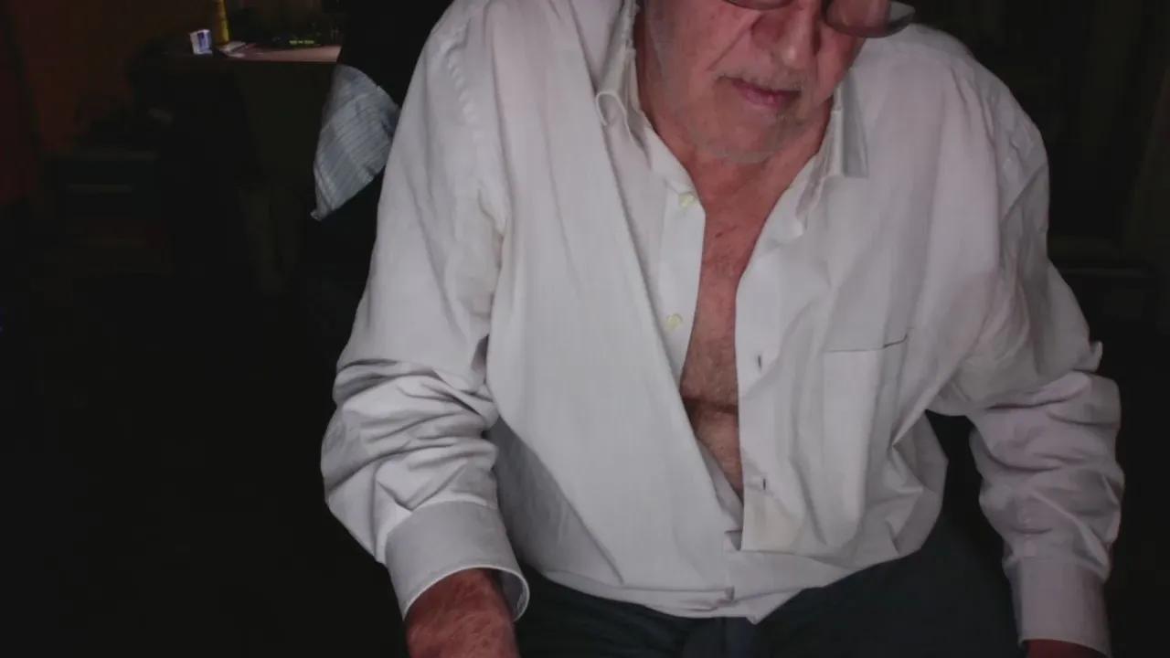 Offline nizi31 on Cam4