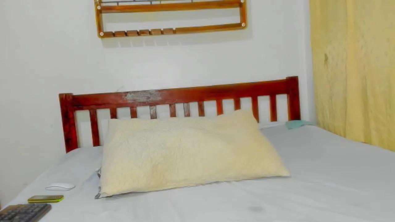 Offline Noti_sam on Cam4