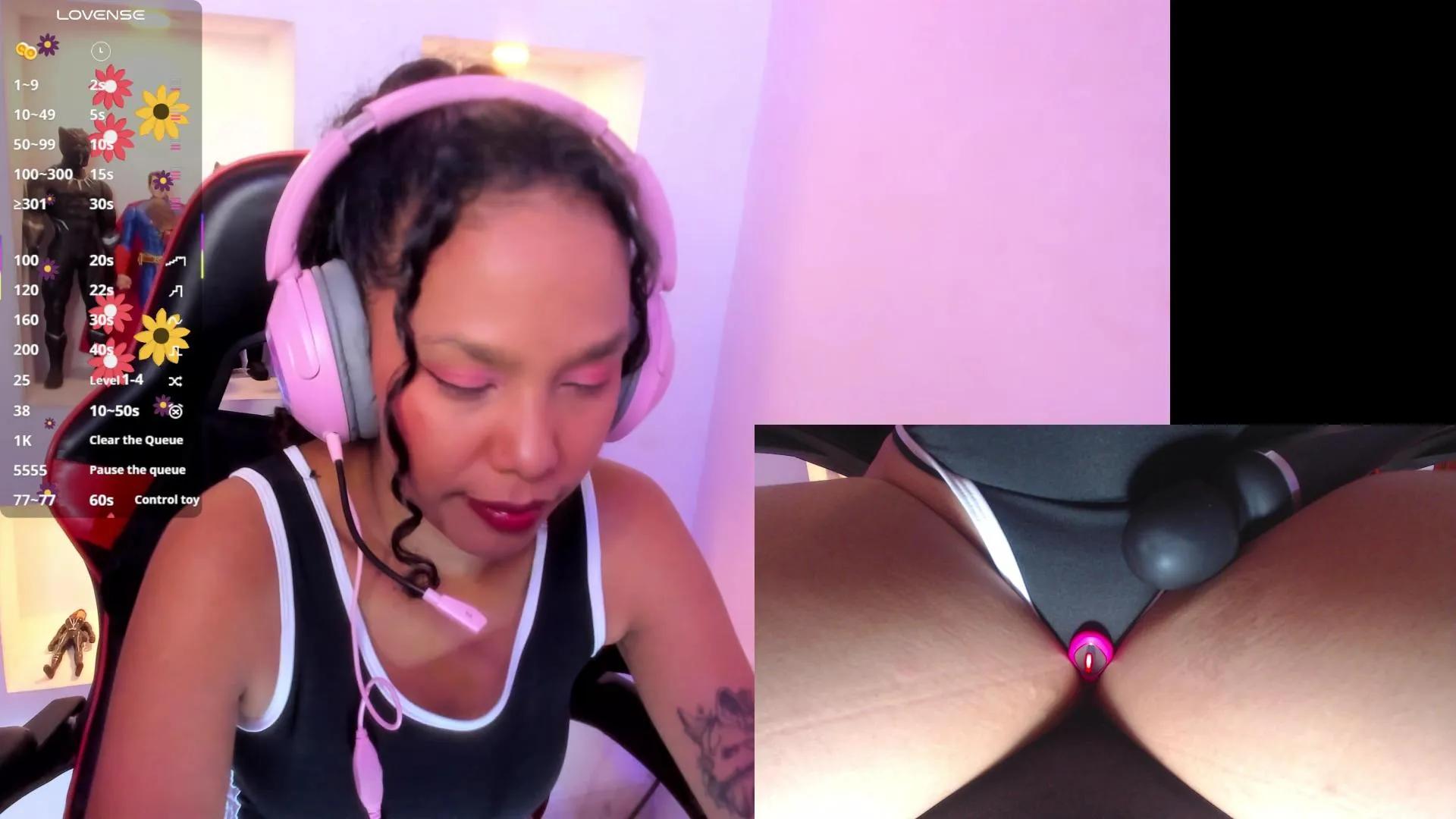 Offline NovaLyn_ on Cam4