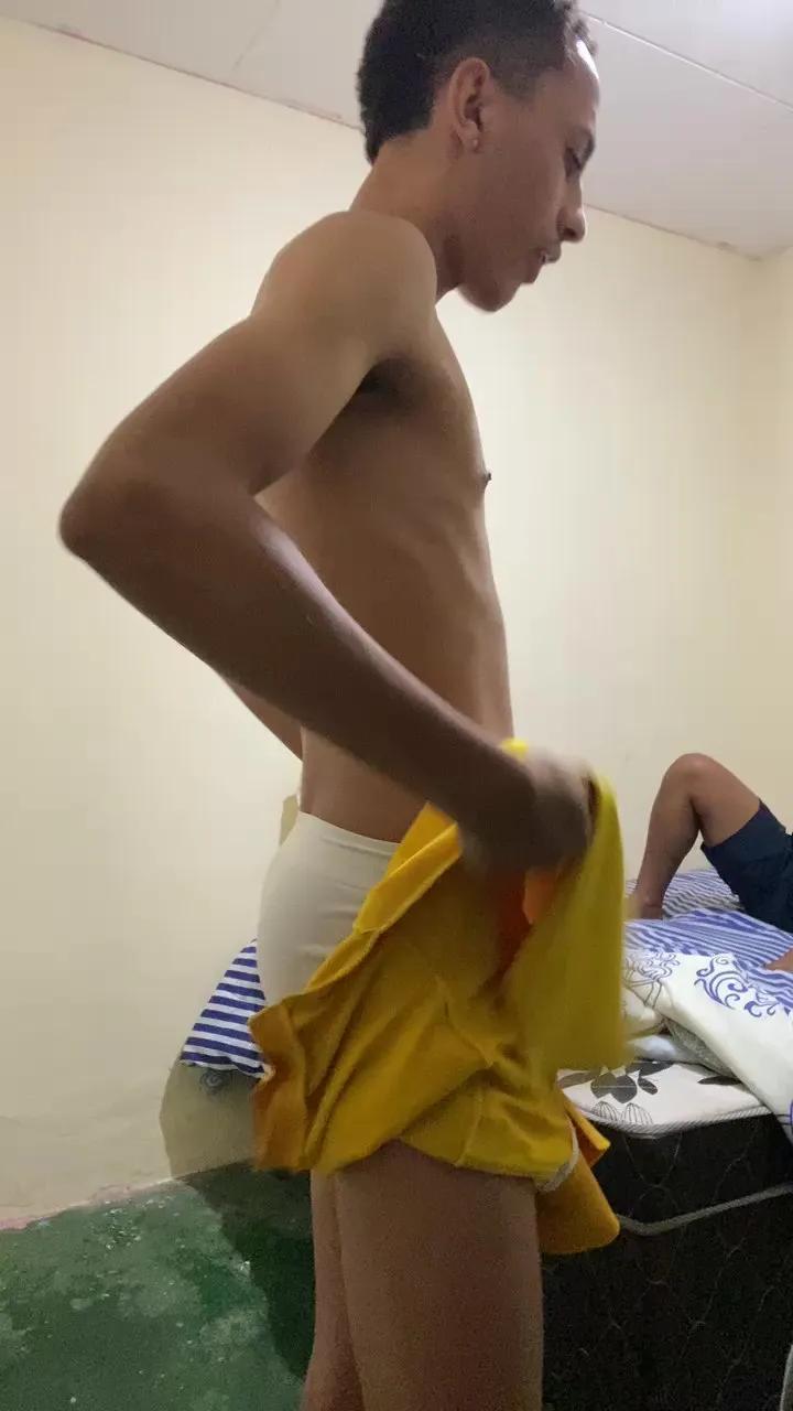 Offline NOVINBIG6 on Cam4