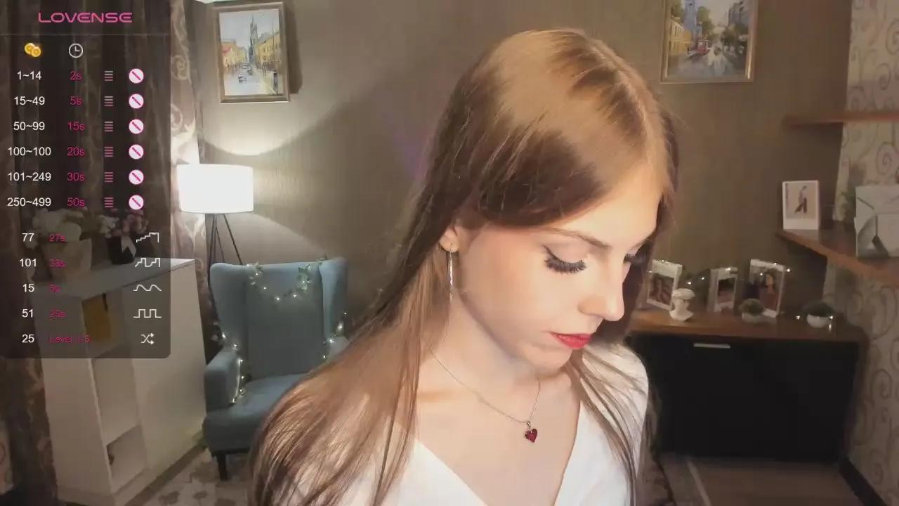 OdelinaBraddy on Cam4