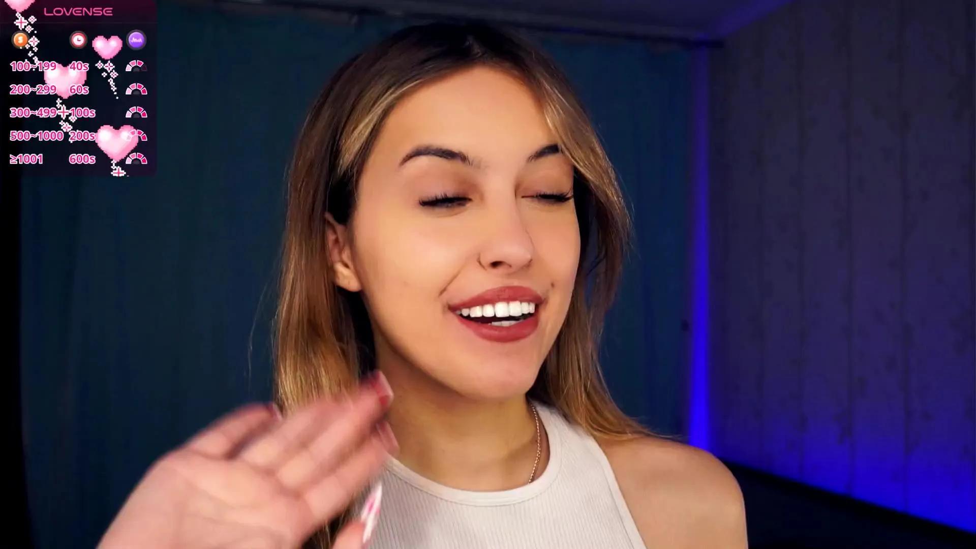 OdellaHenwood on Cam4