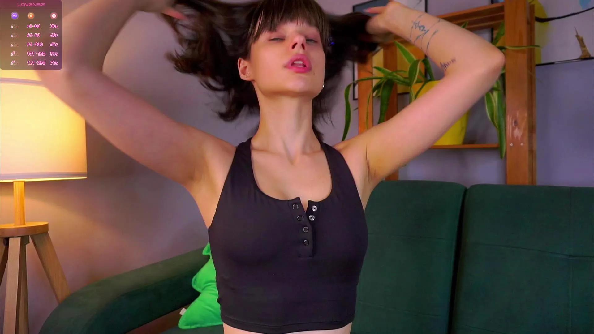 Offline OdetteFarran on Cam4