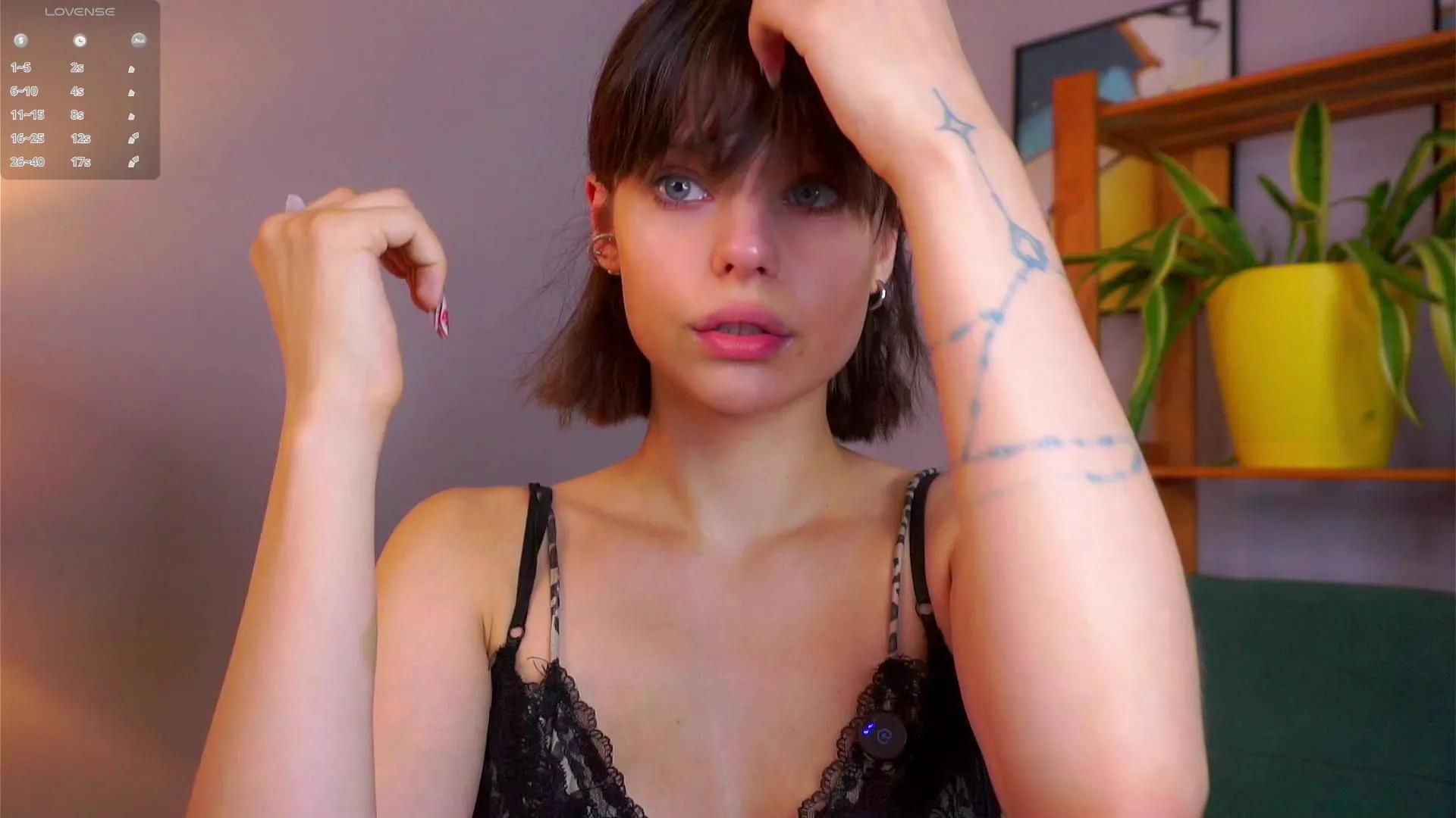 Offline OdetteFarran on Cam4