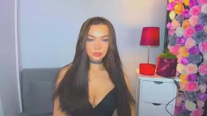 Offline OliviaFlexible on Cam4