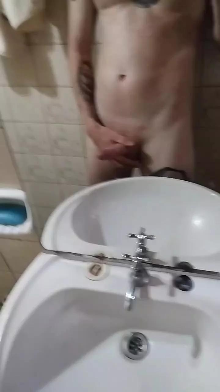 Offline patrickbateman5 on Cam4